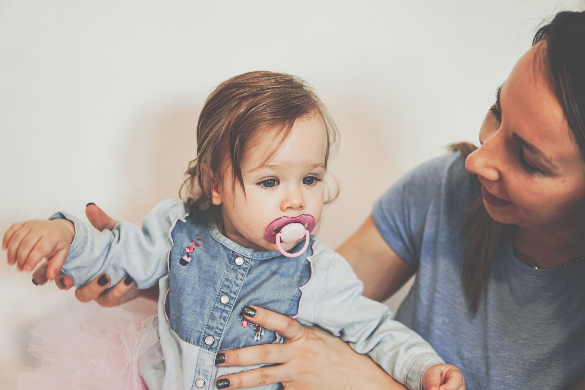 Επηρεάζει η πιπίλα την ομιλία του παιδιού;