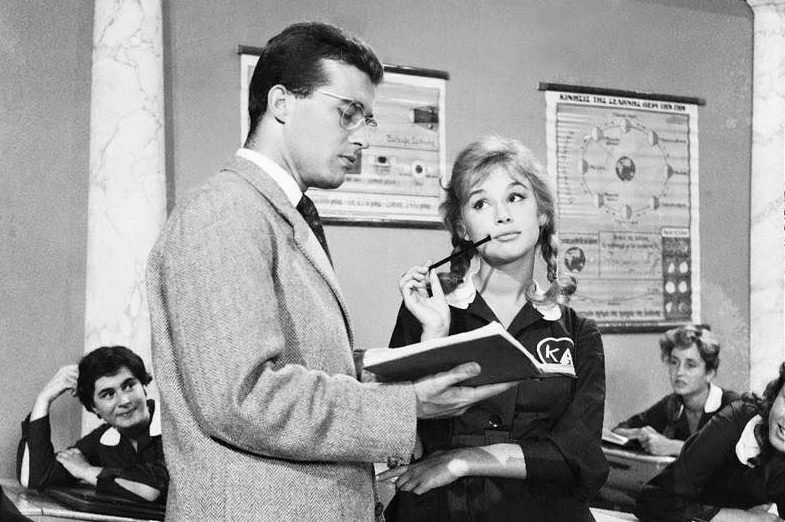 "Kαλή σχολική" χρονιά με... γέλιο! To υπέροχο βίντεο της Finos Films