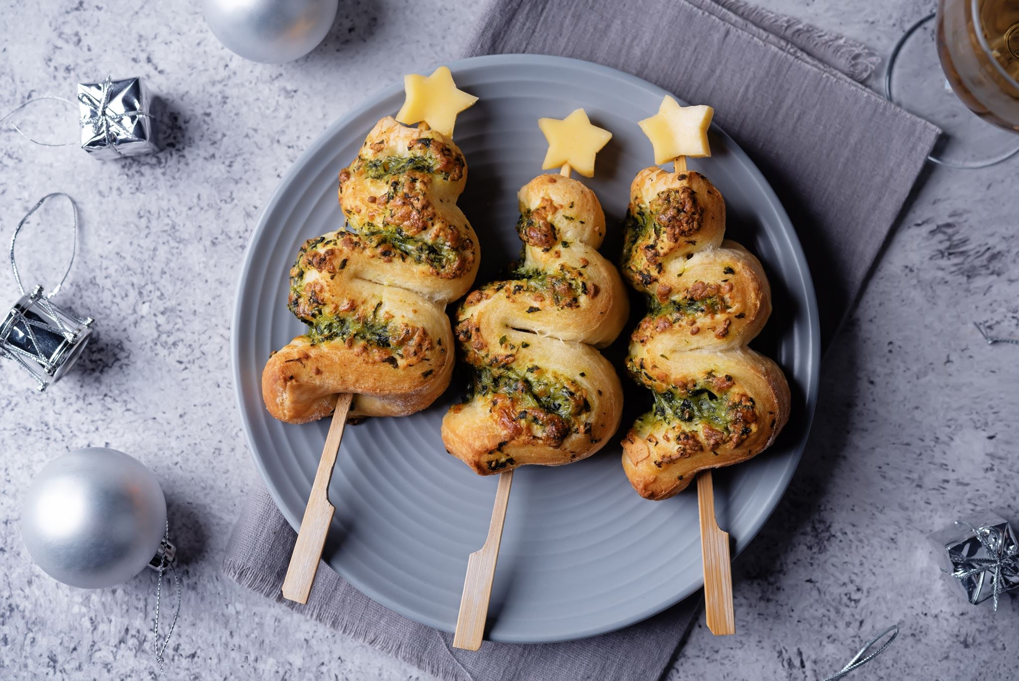 Πίτα για το πρωτοχρονιάτικο τραπέζι με σπανάκι και ρικότα