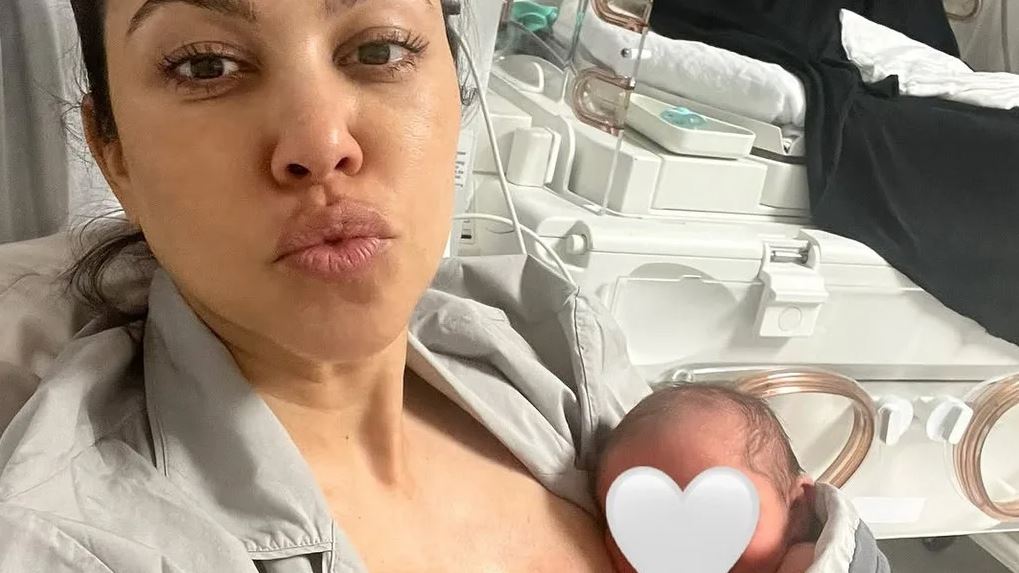 "Μη βάζετε emoji στα πρόσωπα των παιδιών στις φωτογραφίες": Η απρόσμενη σύσταση των ειδικών κυβερνοασφάλειας