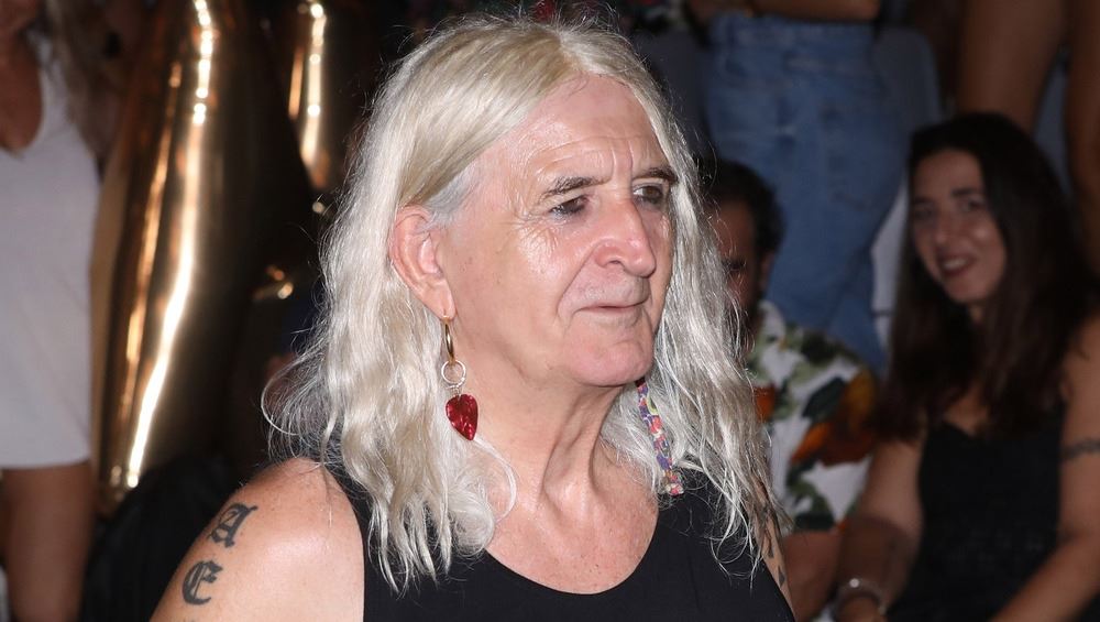 Νίκος Καρβέλας: "Οι γονείς γεννάνε το δουλάκι που θα το έχουν εξαρτημένο με την αγάπη"