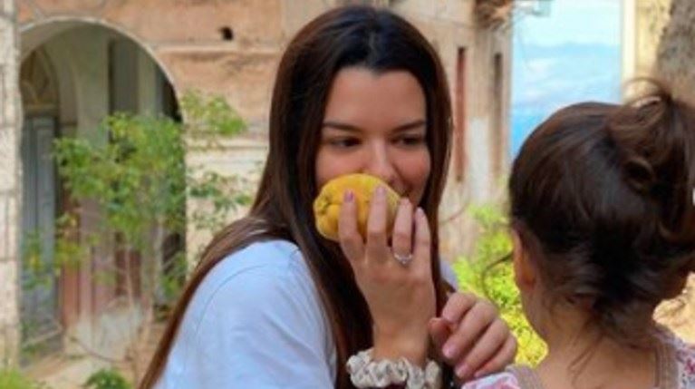 "Που είναι ο άντρας σου;"- Η απάντηση της Νικολέττας Ράλλη για τη σχέση της με τον πατέρα του παιδιού της