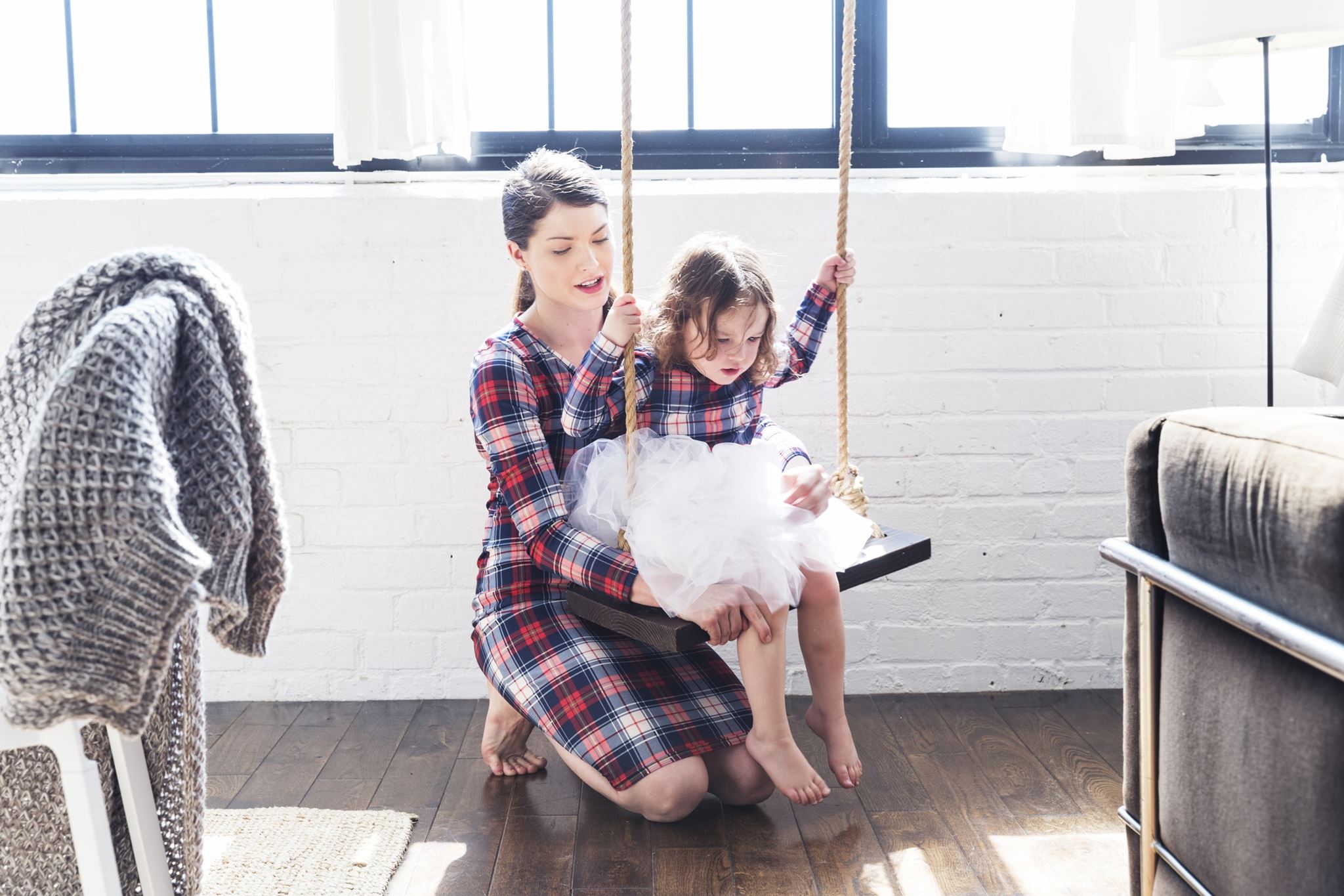 Τα πιο cute κομμάτια από τη ZARA για να κάνεις matching εμφανίσεις με τη κόρη σου
