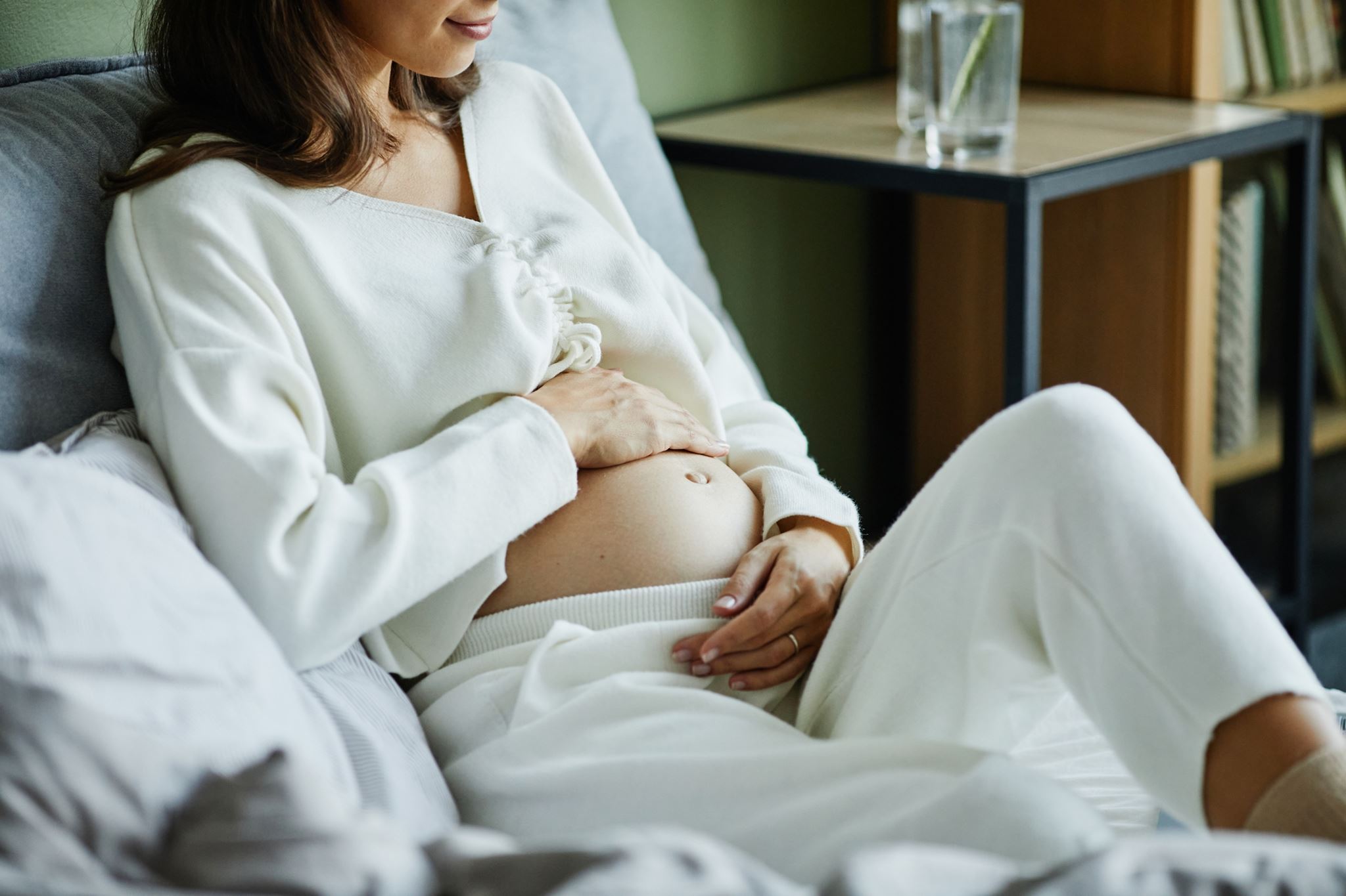 Πρώτο τρίμηνο εγκυμοσύνης: Γιατί νιώθεις ότι ο χρόνος δεν κυλάει;