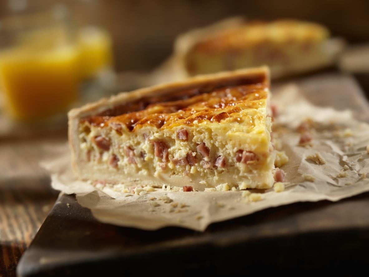 Ζαμπονοτυρόπιτα της στιγμής με 6 υλικά