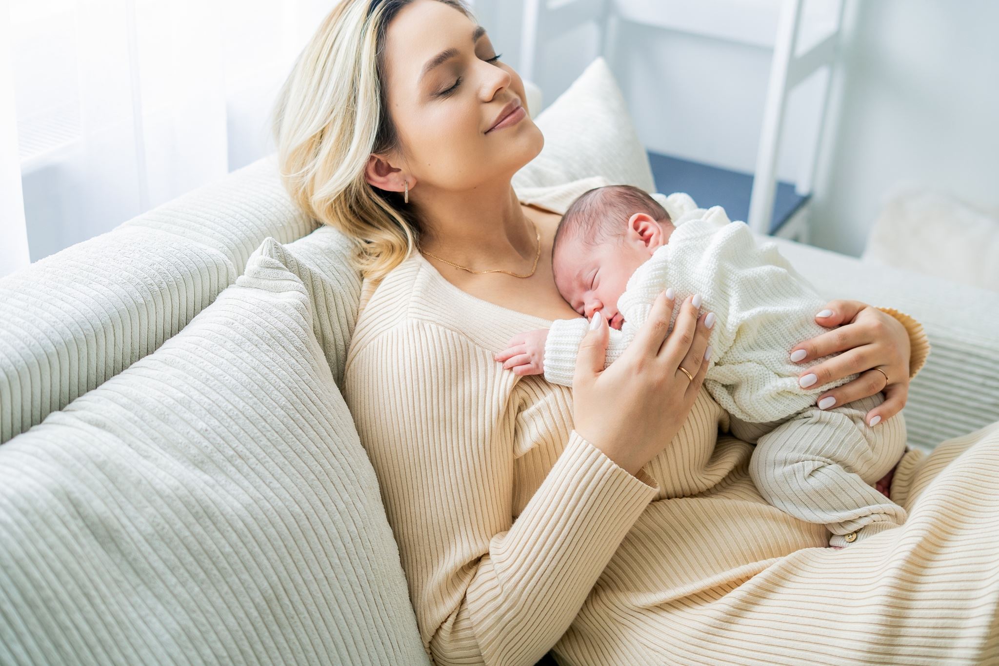 Μετά τον τοκετό: Πρακτικές συνήθειες για λιγότερο άγχος