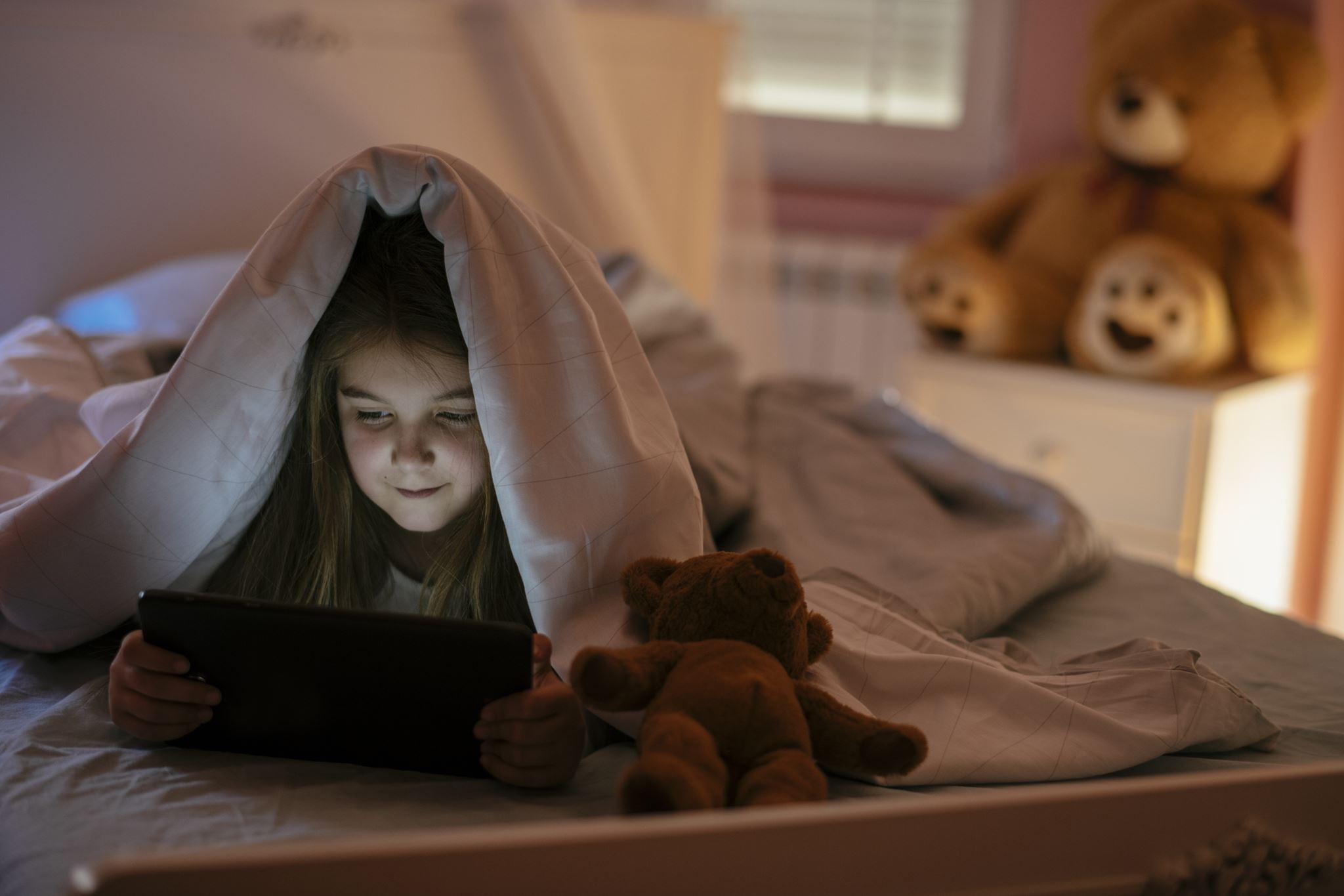 Ο απλός κανόνας που χαρίζει στα παιδιά καλύτερο ύπνο και διάθεση