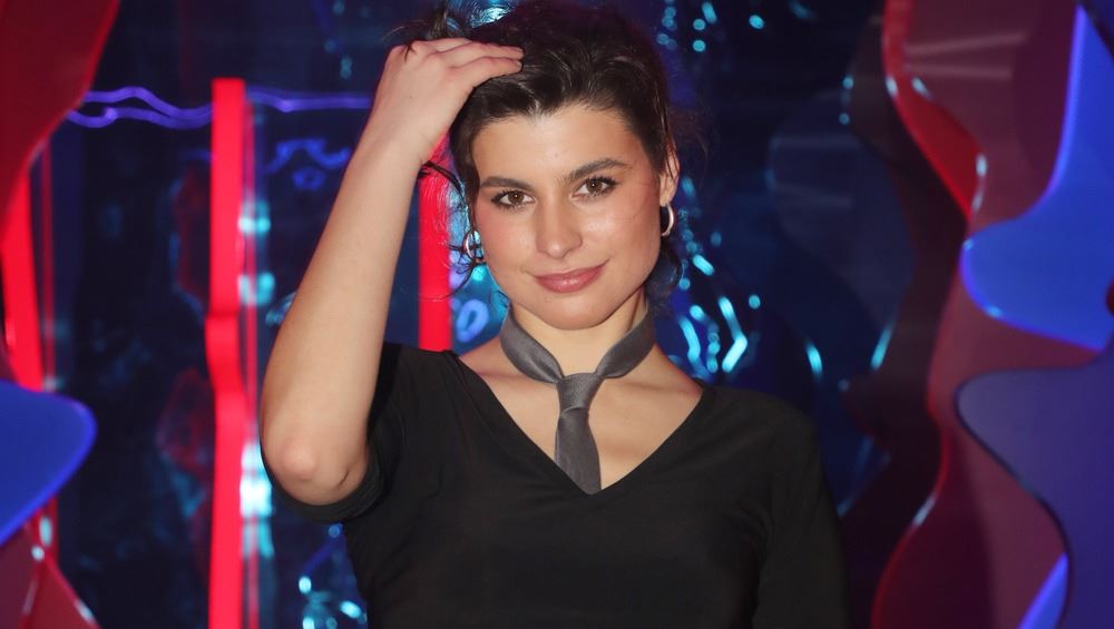 Δανάη Παππά: "Αν η μητέρα μου μού πει "πότε θα κάνεις παιδιά" θα πέσει βούρδουλας"