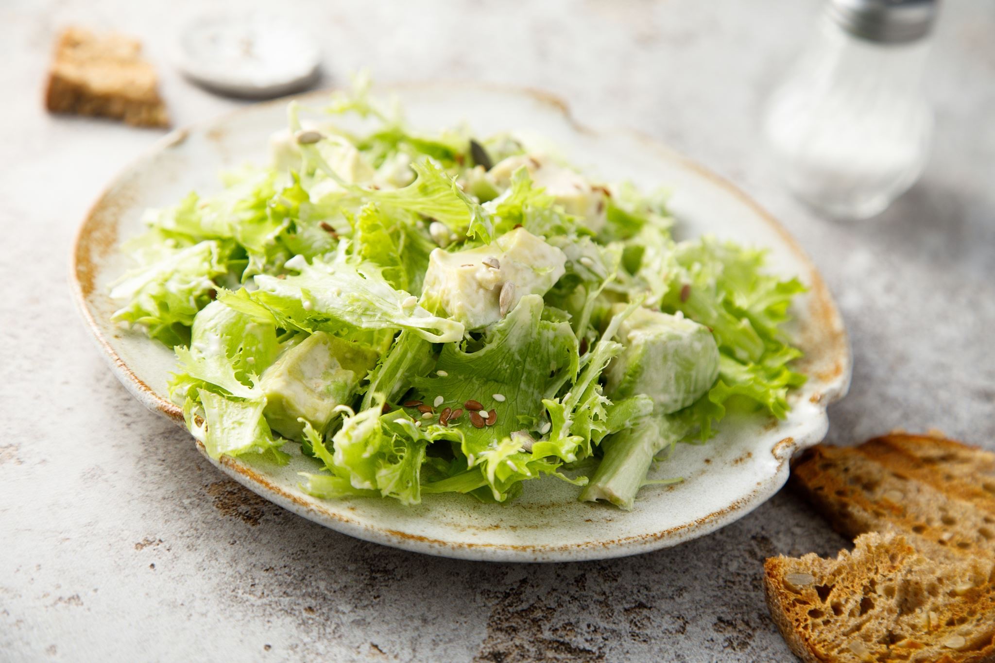 Green Goddess Salad: Το viral twist στην πράσινη σαλάτα