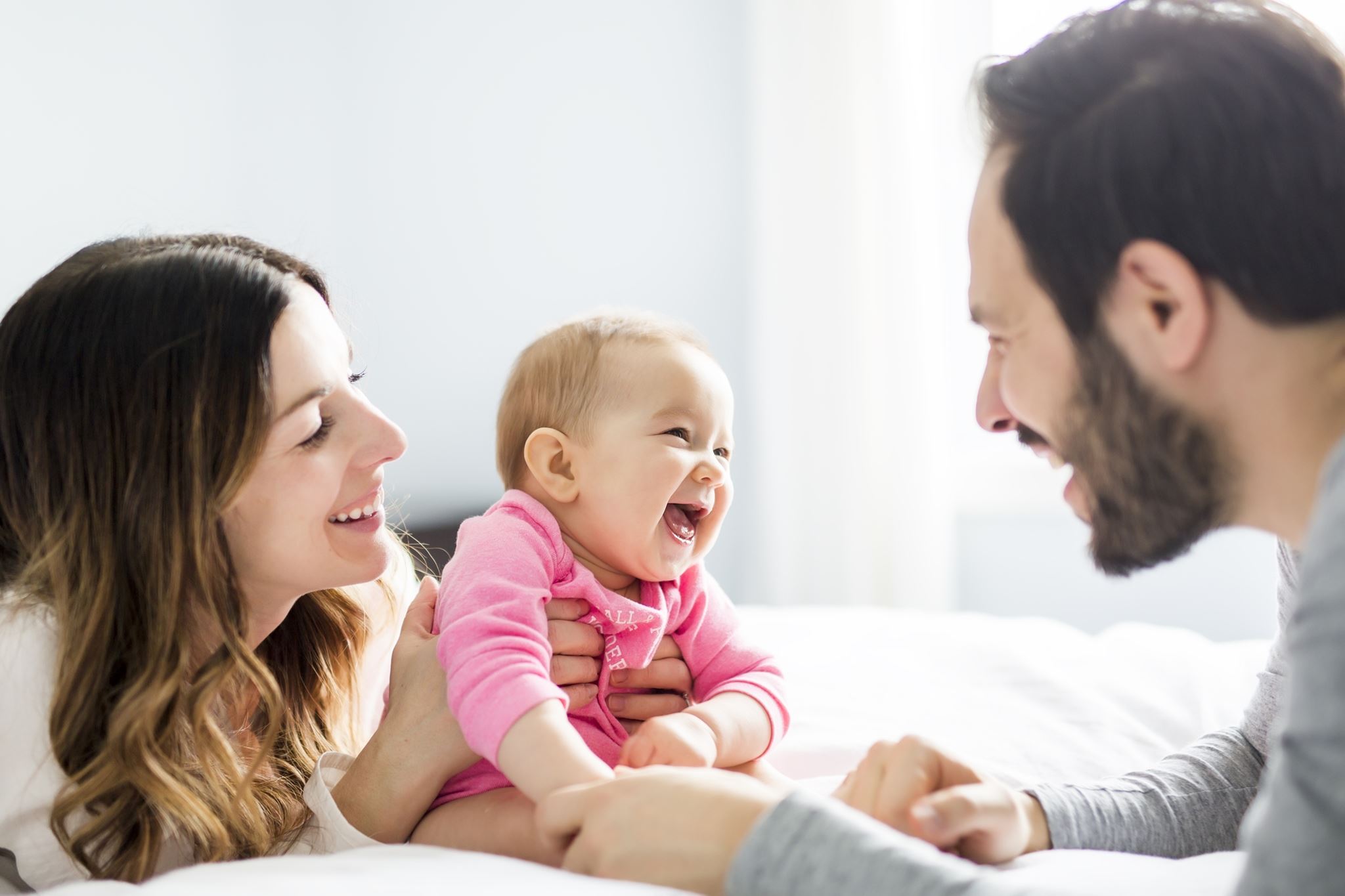 Νέοι γονείς: 5 tips για μια πραγματικά συντροφική σχέση μετά το παιδί