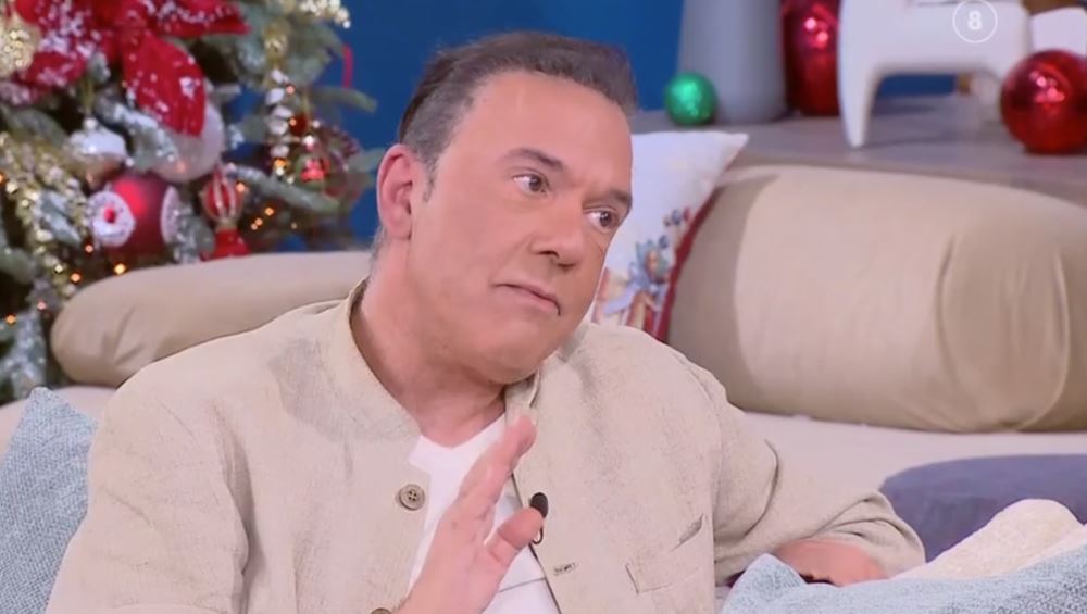 Ποσειδώνας Γιαννόπουλος: "Η μητέρα μου έδειχνε να αποδέχεται τη σεξουαλικότητά μου. Ο πατέρας μου όχι"