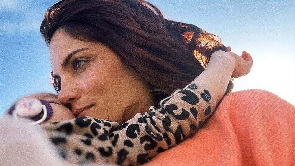 Μαίρη Συνατσάκη: "Έχω ένα εκατομμύριο πράγματα να κάνω από τη στιγμή που κοιμάται η μικρή"