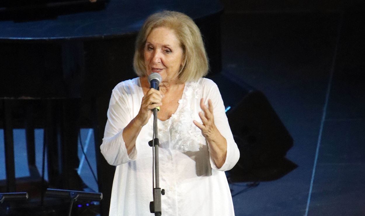 Κάρμεν Ρουγγέρη: "Κρατάω όσο μπορώ χαμηλότερα το εισιτήριο - Βλέπω ότι το βάζουν πολύ πιο ακριβά οι άλλοι"