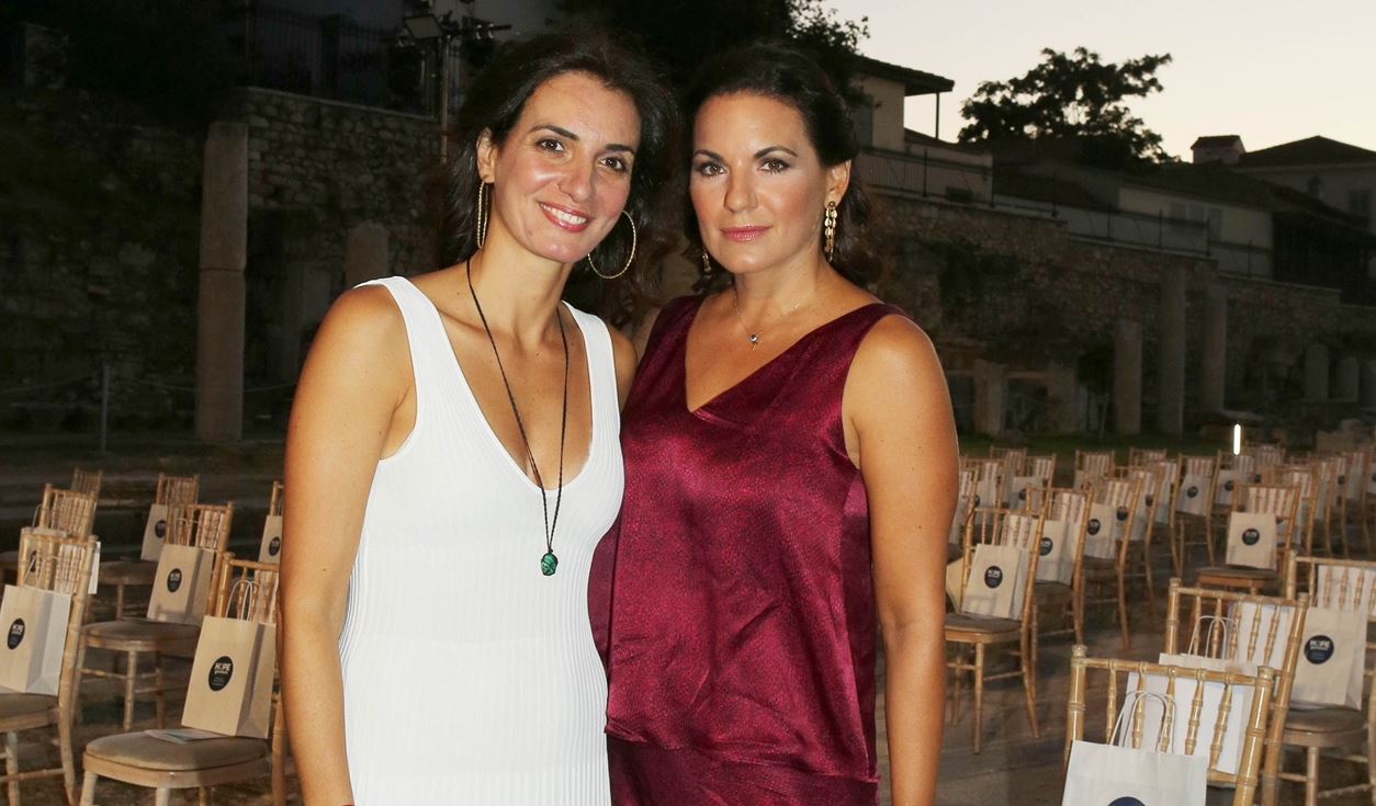Η Χριστίνα Κεφαλογιάννη στην αποφοίτηση της κόρης της, Αναστασίας