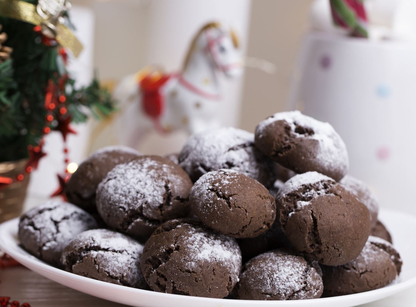Σοκολατένιοι κουραμπιέδες: Η Χριστουγεννιάτικη συνταγή που πρέπει να δοκιμάσεις