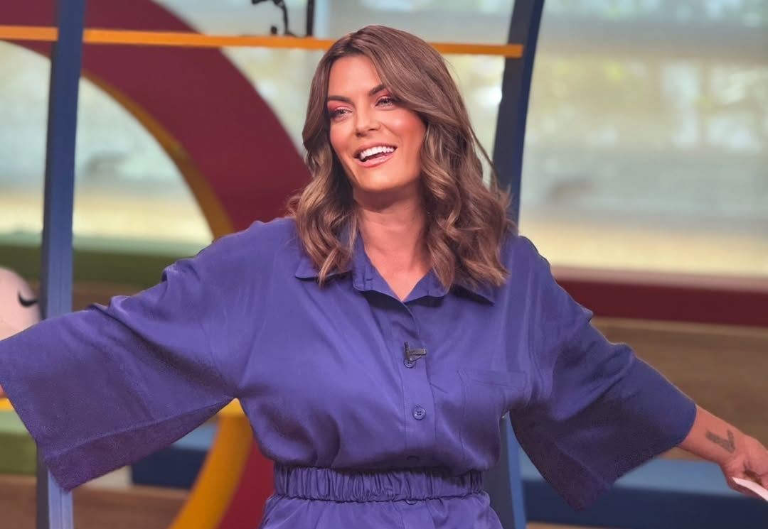 Book Club: Το αγαπημένο βιβλίο της κόρης της Χριστίνας Βραχάλη μετατρέπει την ώρα της ανάγνωσης σε παιχνίδι