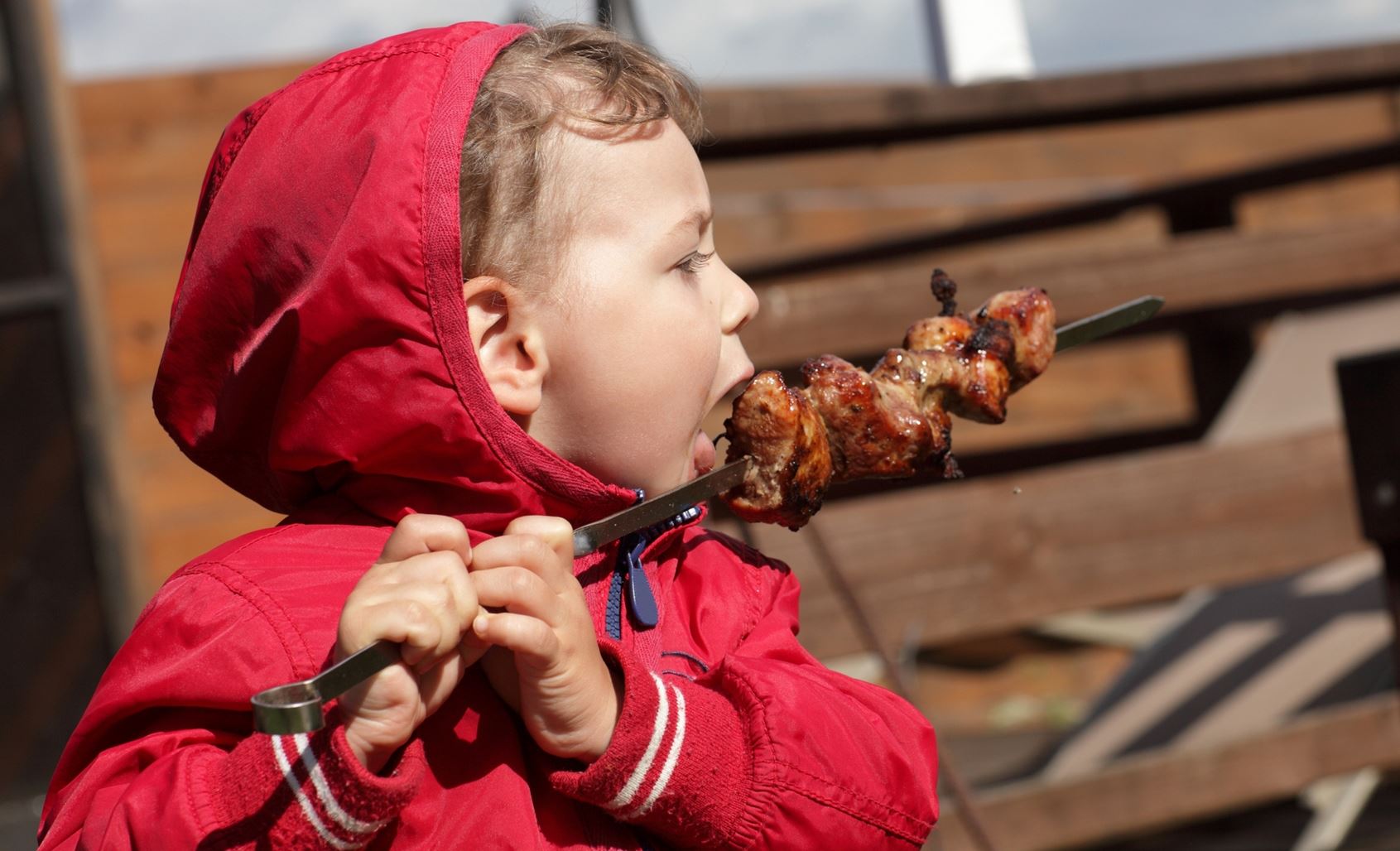 "Τα σχολεία δεν είναι ψησταριές": Το μήνυμα του Υπουργείου για την Τσικνοπέμπτη