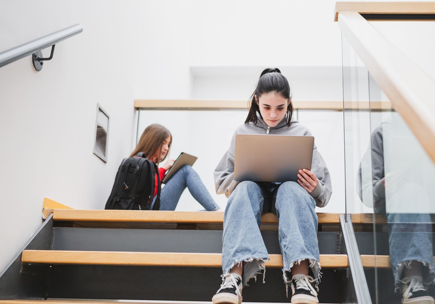 Μπορεί η τεχνολογία να εκπαιδεύσει τον εγκέφαλο των μαθητών; Η απάντηση που δίνουν τα νέα εργαλεία πολυαισθητηριακής μάθησης του ΑΠΘ