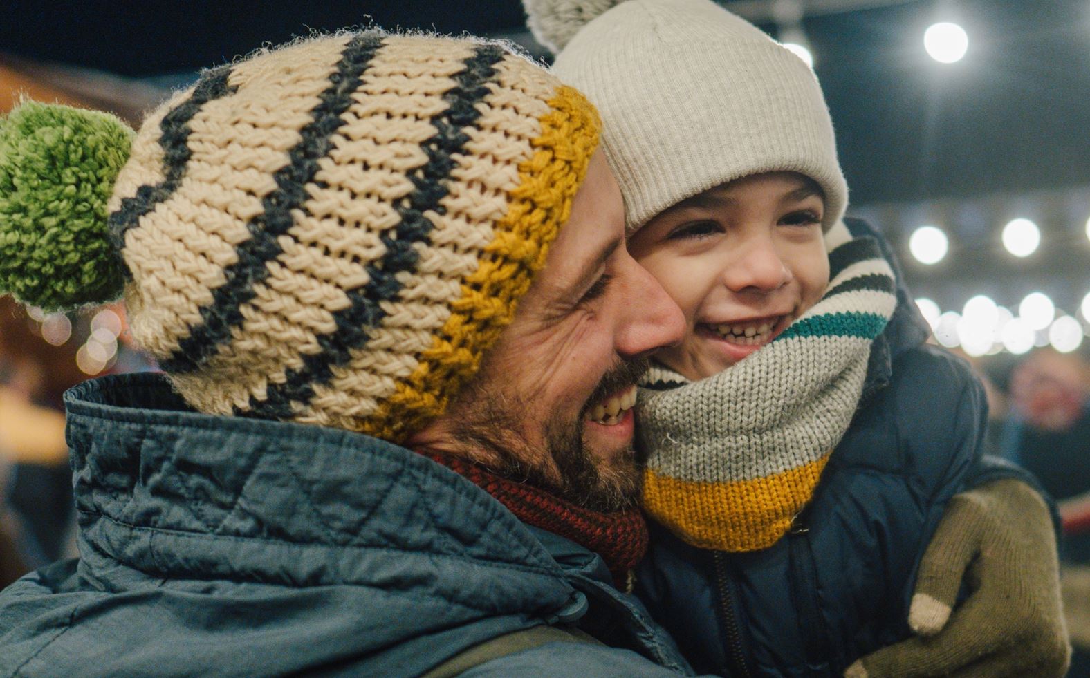 Η viral ιστορία ενός 7χρονου αγοριού που μάζευε χρήματα για να "αγοράσει" λίγες ώρες με τον πατέρα του