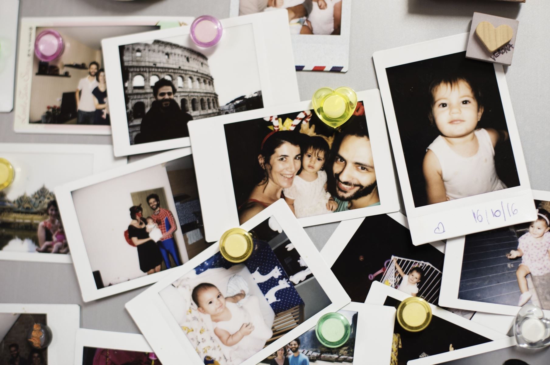 Οι νέοι τρόποι με τους οποίους οι γονείς κρατούν αναμνήσεις