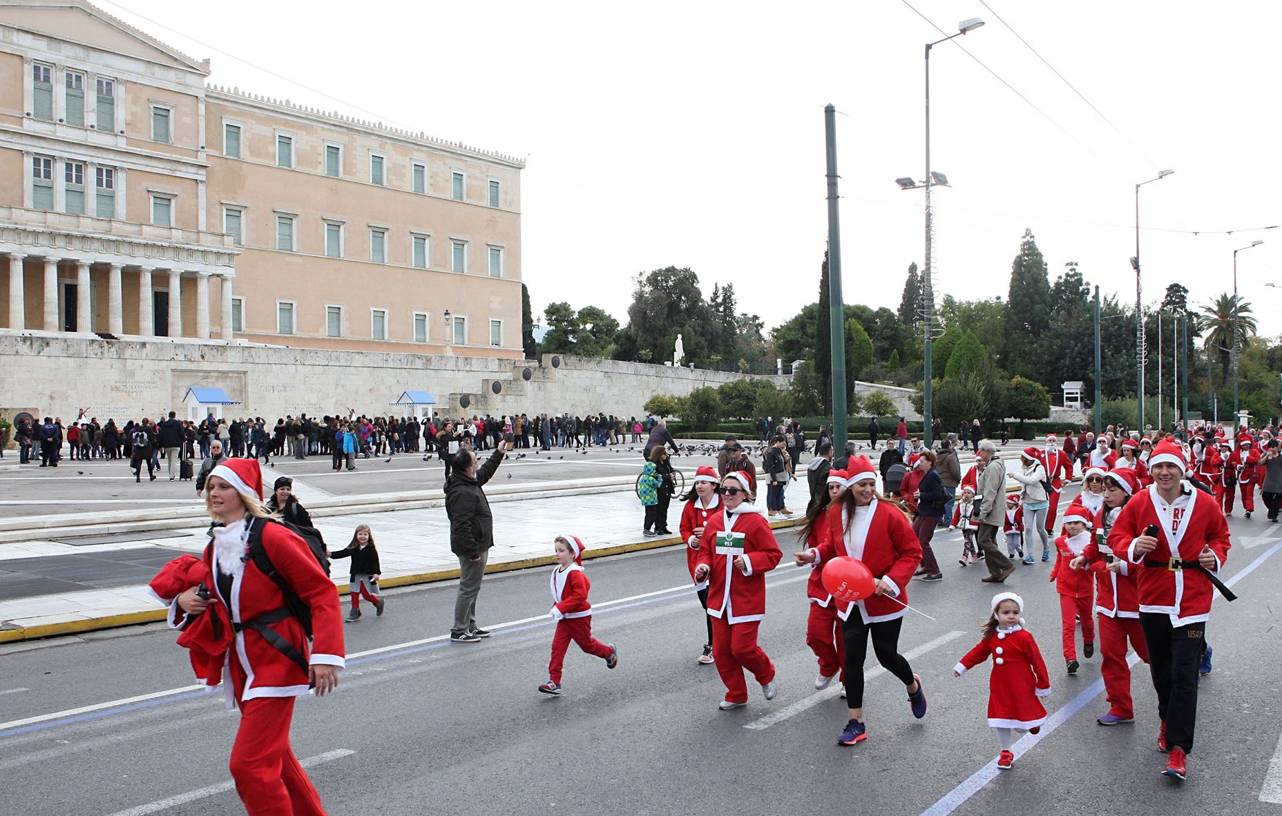 Χριστούγεννα στην Αθήνα: Christmas market, Santa run και δράσεις για όλη την οικογένεια