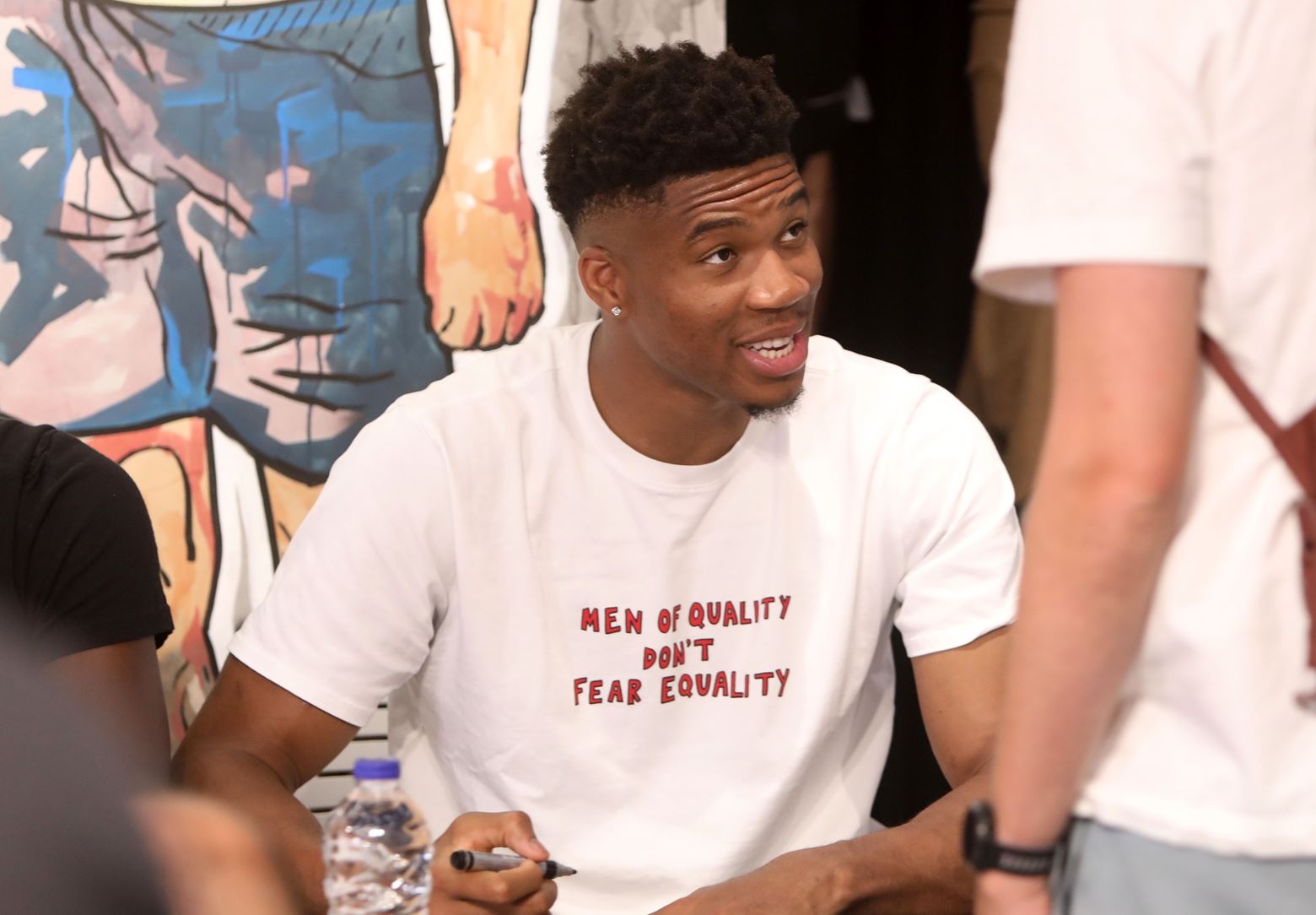 Γιάννης Αντετοκούνμπο: "Κάθε παιδί χρειάζεται χώρο για να αναπτυχθεί χωρίς να νιώθει ότι κρίνεται"