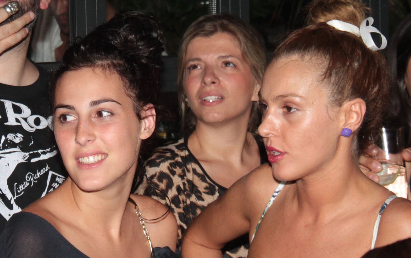 Τάμτα: Η φωτογραφία της από την εφηβεία, αγκαλιά με το μωρό της