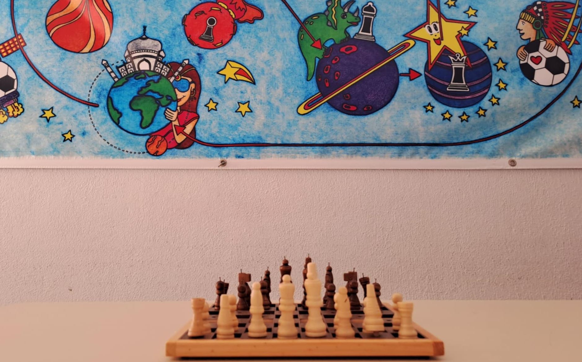 Μια σκακιέρα μαθαίνει τα ανθρώπινα δικαιώματα στους μαθητές
